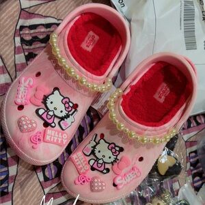 Hello Kitty Crocs clogs size 9